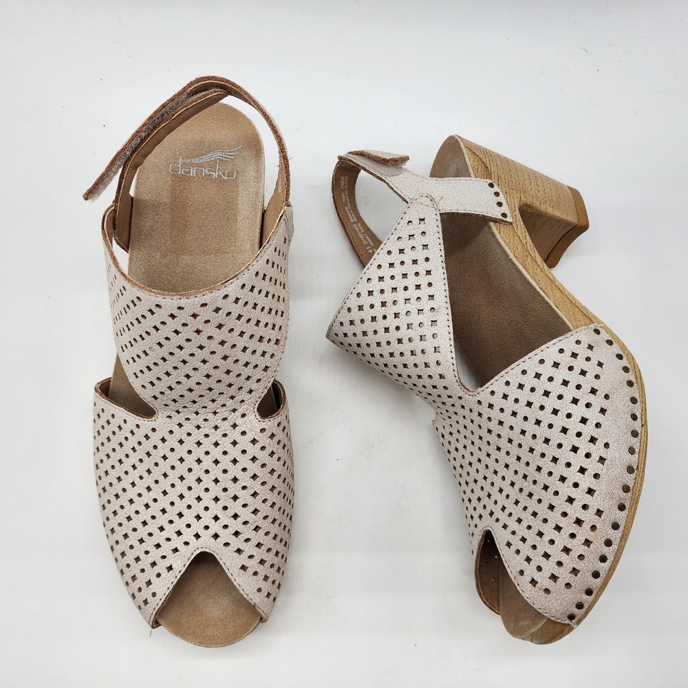 Dansko Teagan Sandals Women's 41 US 10.5-11 Tan Perforated Leather Wedge Clogs